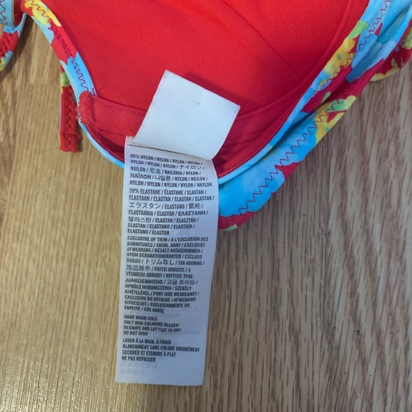 Hollister Floral Push Up Padded Halter Bikini Top - Picture 2 of 4